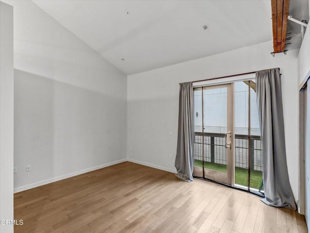 527 Molino Street 110, Los Angeles, CA 90013