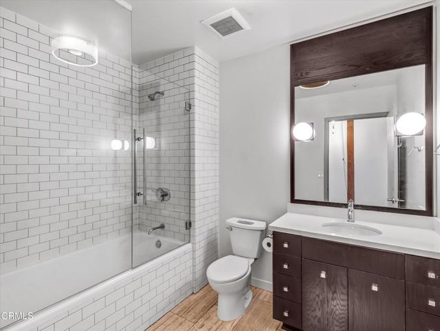 527 Molino Street 110, Los Angeles, CA 90013