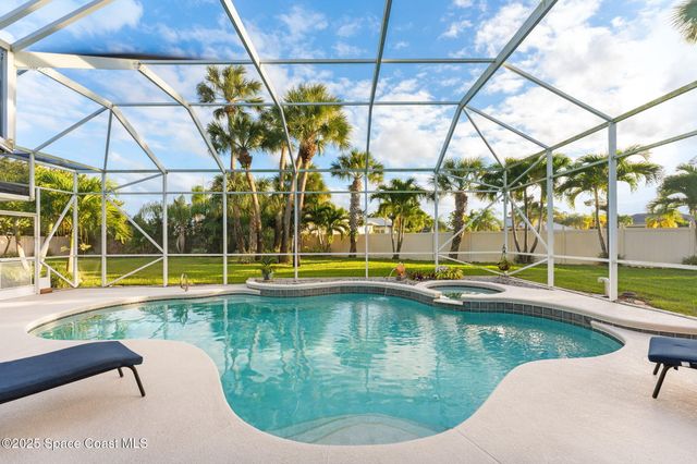 501 Inwood Lane, Indian Harbour Beach, FL 32937