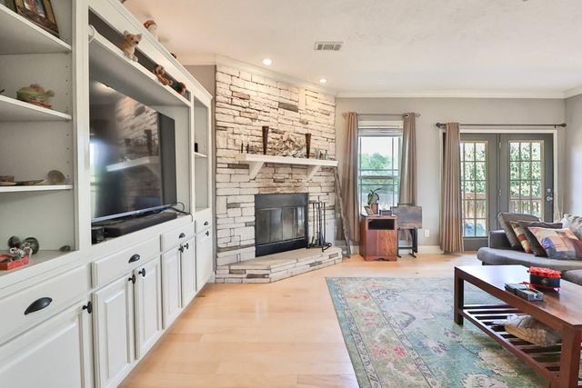 3995 COUNTY ROAD 405, Lexington, TX 78947