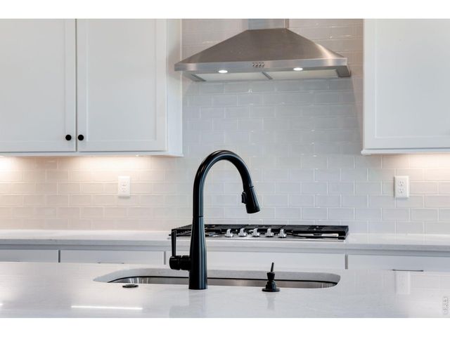 434 Buckskin Rd, Berthoud, CO 80513