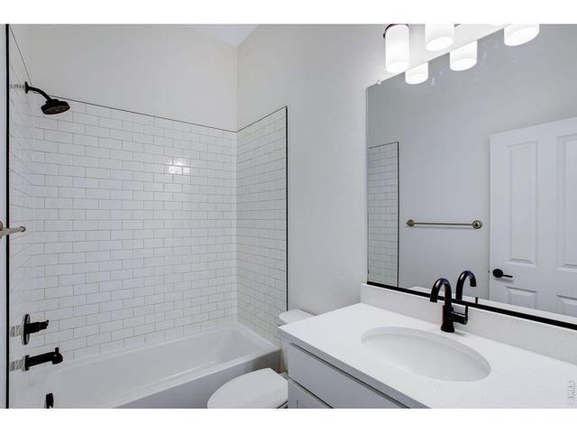 434 Buckskin Rd, Berthoud, CO 80513