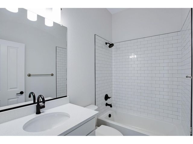 434 Buckskin Rd, Berthoud, CO 80513