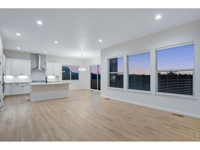 434 Buckskin Rd, Berthoud, CO 80513