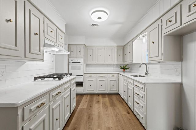 824 S Lillis Lane, Denison, TX 75020