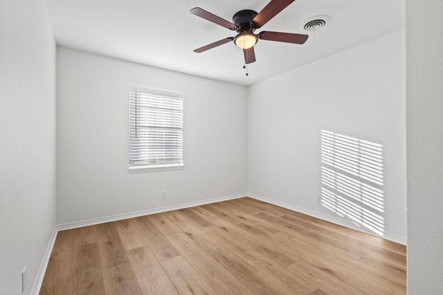 824 S Lillis Lane, Denison, TX 75020