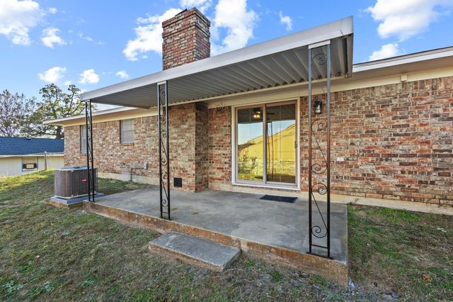 824 S Lillis Lane, Denison, TX 75020