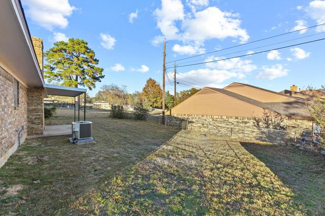 824 S Lillis Lane, Denison, TX 75020
