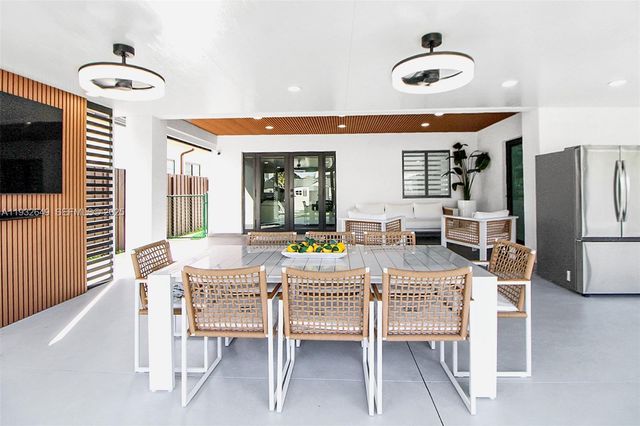 14671 SW 20th St, Miami, FL 33175