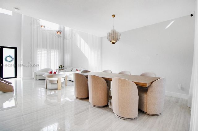 14671 SW 20th St, Miami, FL 33175