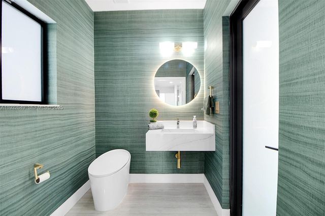 14671 SW 20th St, Miami, FL 33175