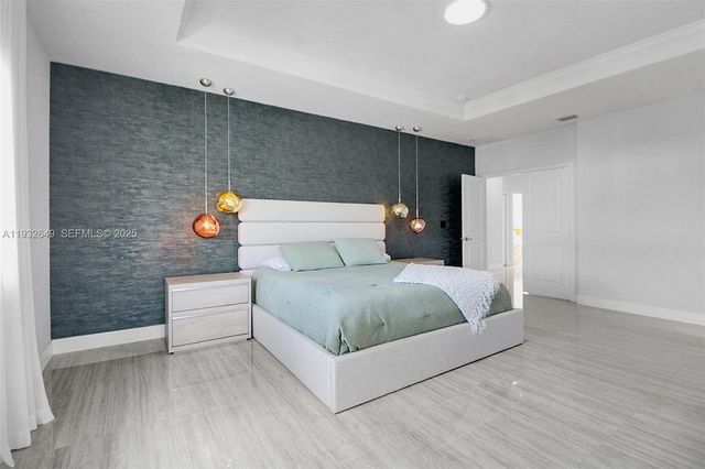 14671 SW 20th St, Miami, FL 33175