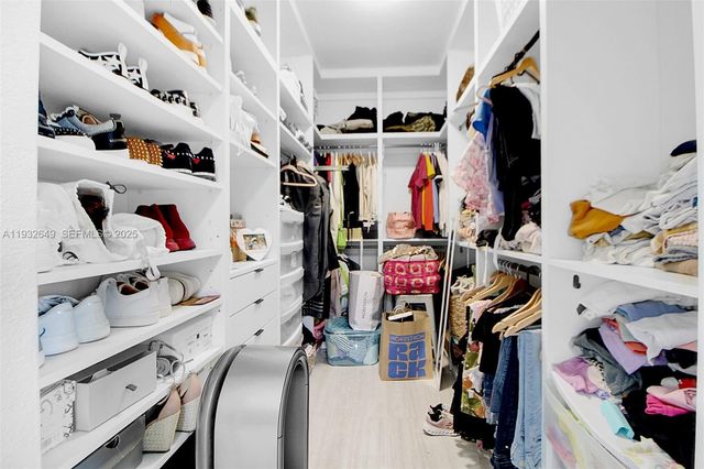 14671 SW 20th St, Miami, FL 33175