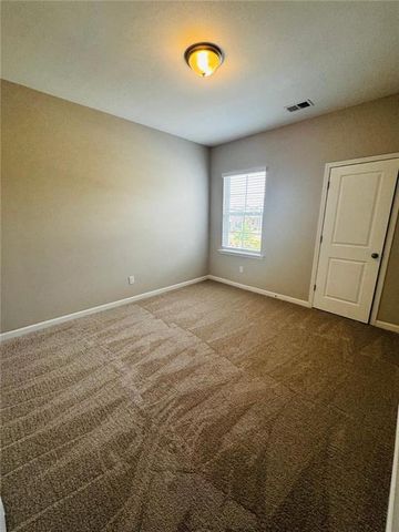 3385 Park Pointe Circle, Scottdale, GA 30079