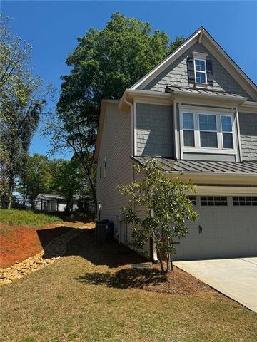 3385 Park Pointe Circle, Scottdale, GA 30079