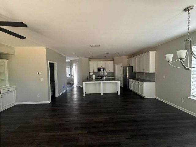 3385 Park Pointe Circle, Scottdale, GA 30079