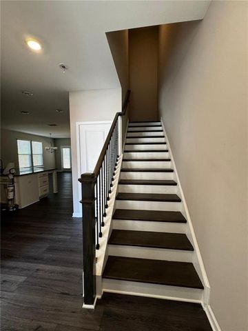3385 Park Pointe Circle, Scottdale, GA 30079