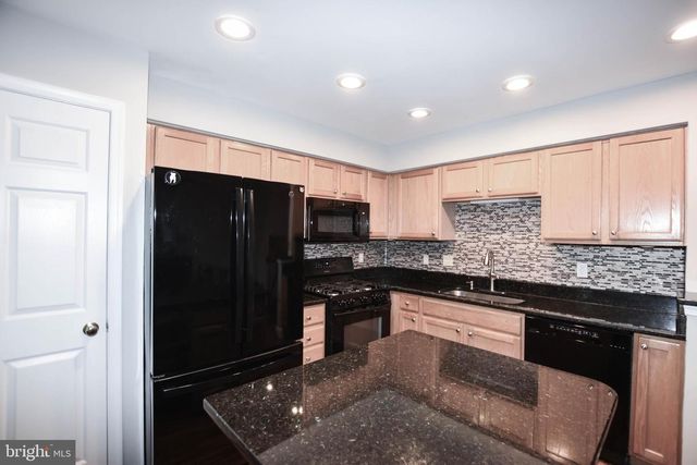109 SHIRLEY SQ SE, Leesburg, VA 20175