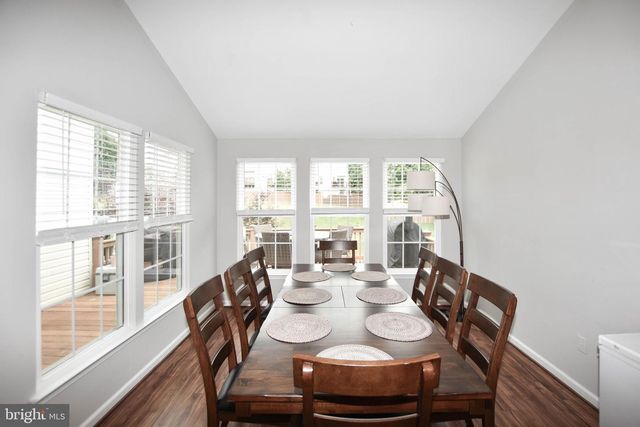 109 SHIRLEY SQ SE, Leesburg, VA 20175