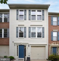 109 SHIRLEY SQ SE, Leesburg, VA 20175