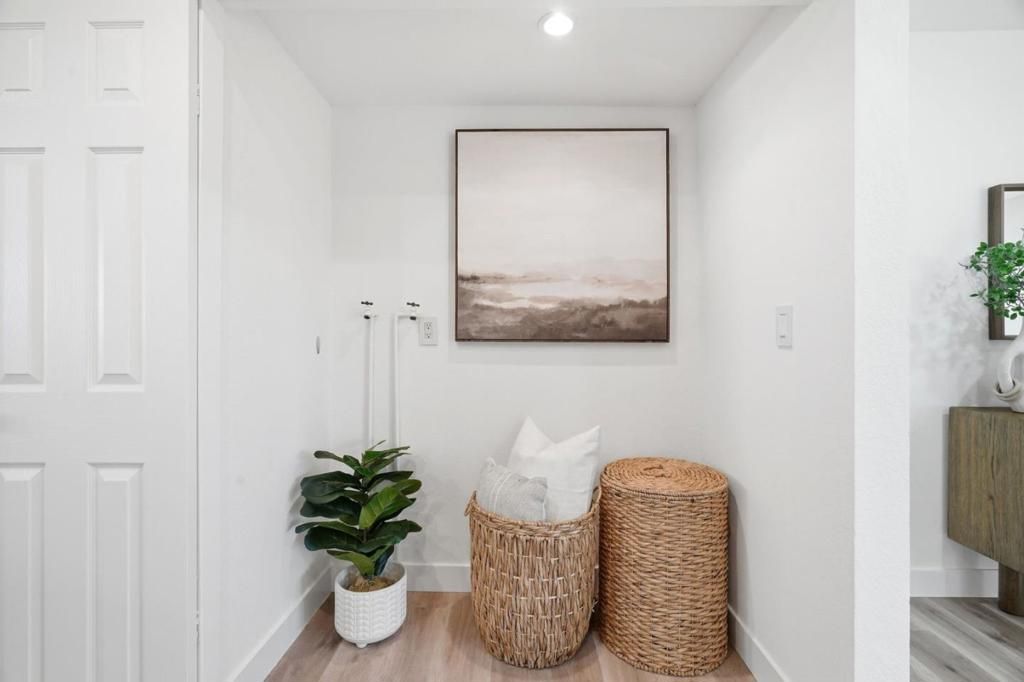 Image 20 of property listing at 658 Picasso Terrace, Sunnyvale, CA 94087