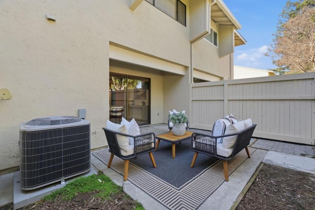 Image 23 of property listing at 658 Picasso Terrace, Sunnyvale, CA 94087