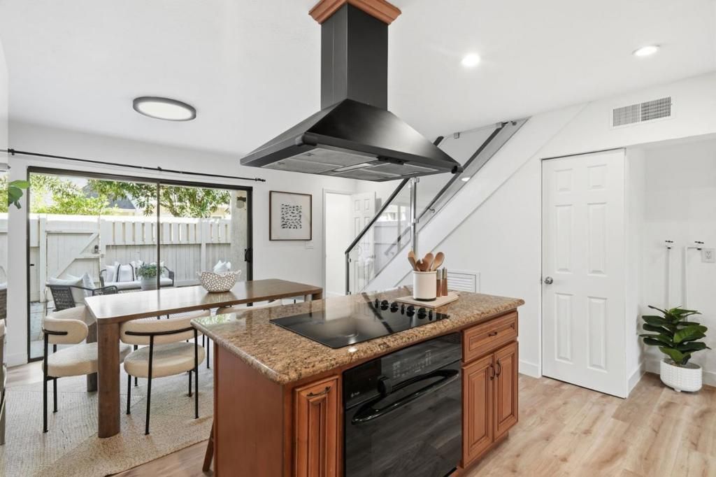 Image 9 of property listing at 658 Picasso Terrace, Sunnyvale, CA 94087