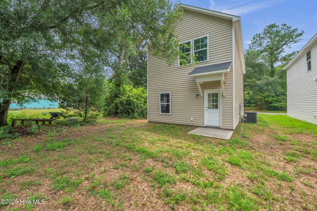 460 Maides Avenue, Wilmington, NC 28405