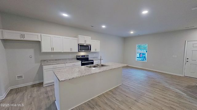 460 Maides Avenue, Wilmington, NC 28405