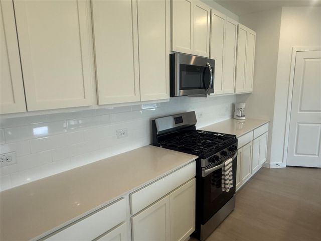 10105 Cabo Del Sol Drive, Cleveland, TX 77327