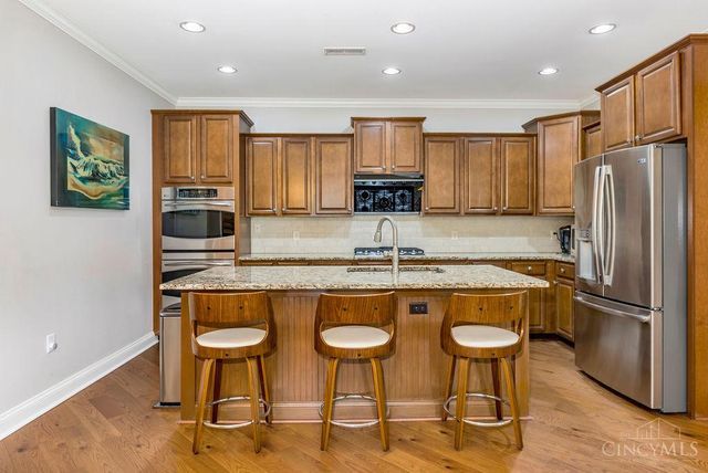 8703 Park Place Circle, West Chester, OH 45069