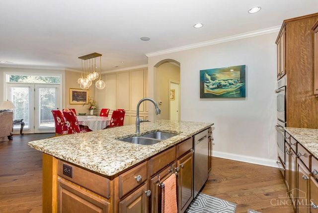 8703 Park Place Circle, West Chester, OH 45069