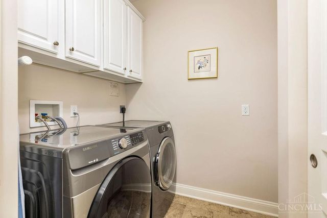 8703 Park Place Circle, West Chester, OH 45069