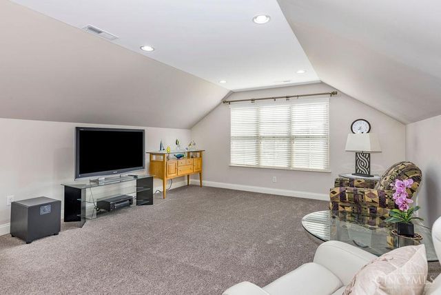 8703 Park Place Circle, West Chester, OH 45069