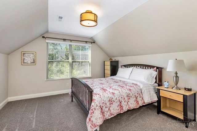 8703 Park Place Circle, West Chester, OH 45069