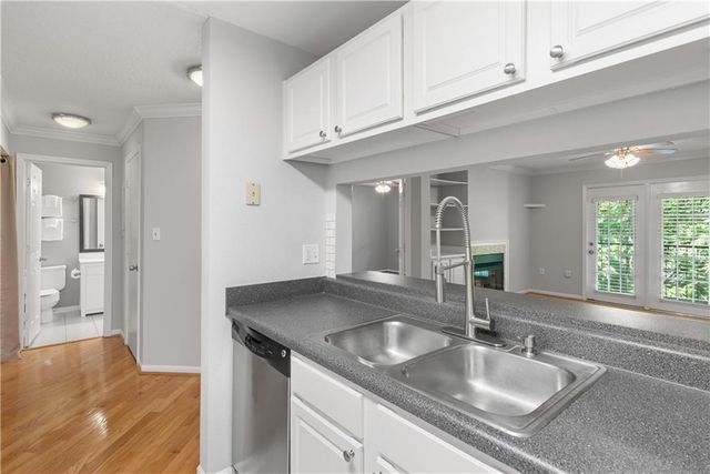 3655 Habersham Road NE 315, Atlanta, GA 30305