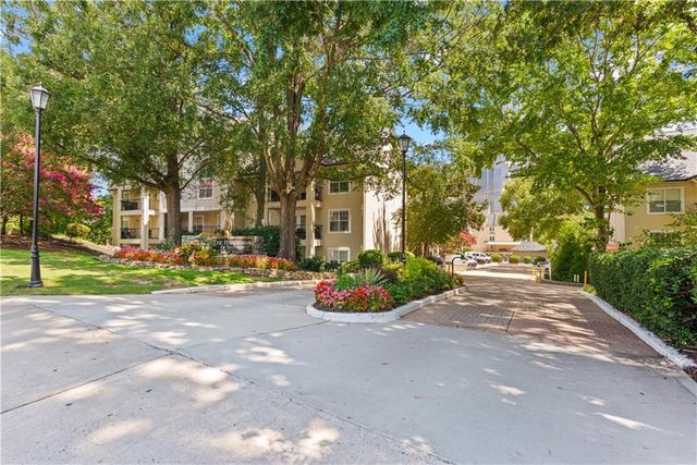 3655 Habersham Road NE 315, Atlanta, GA 30305