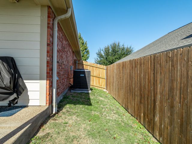 2541 Massey Lane, Robinson, TX 76706