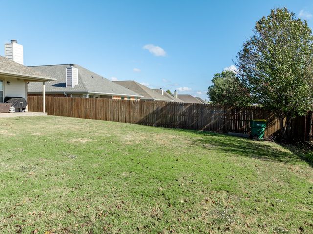 2541 Massey Lane, Robinson, TX 76706