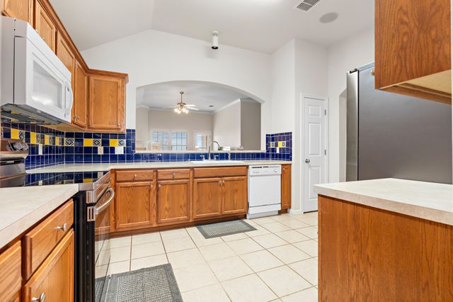 2541 Massey Lane, Robinson, TX 76706