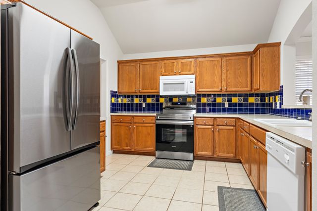 2541 Massey Lane, Robinson, TX 76706