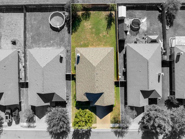 2541 Massey Lane, Robinson, TX 76706