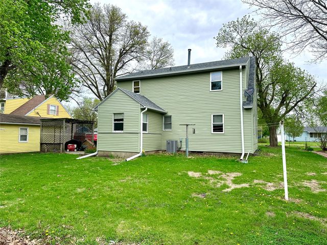 1842 4th Avenue, Grinnell, IA 50112