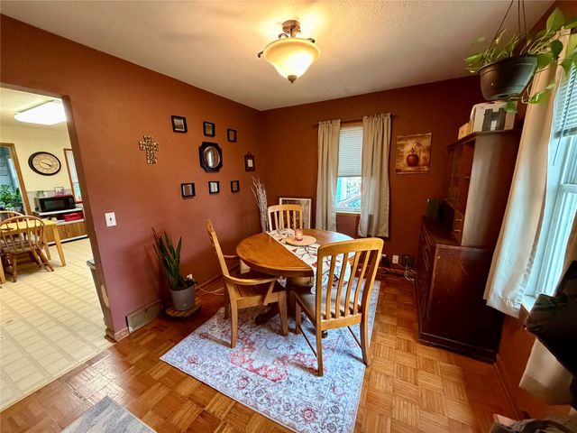 1842 4th Avenue, Grinnell, IA 50112