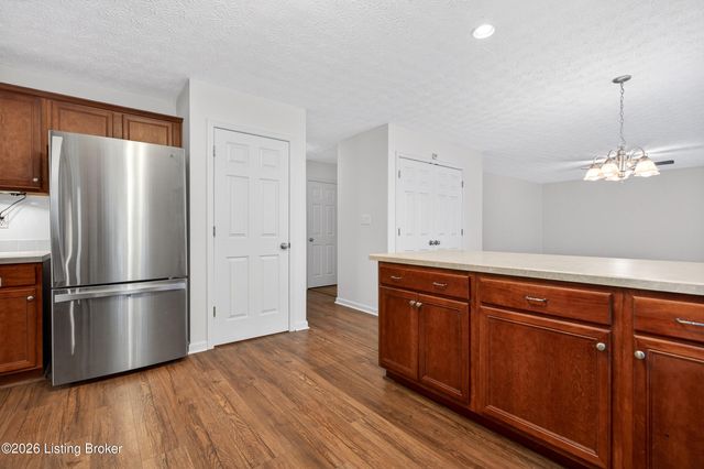 16707 Summit Vista Way, Louisville, KY 40245