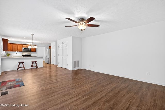 16707 Summit Vista Way, Louisville, KY 40245
