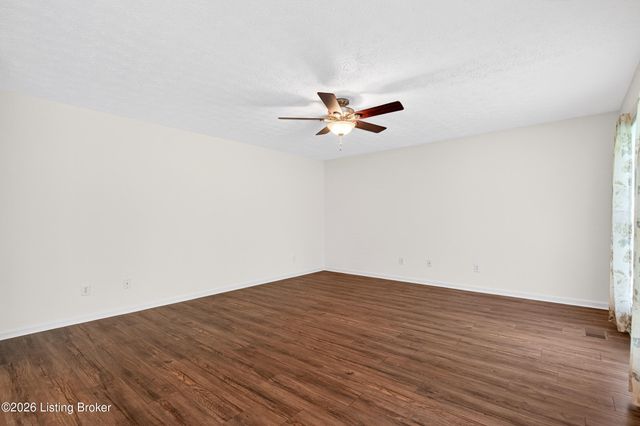 16707 Summit Vista Way, Louisville, KY 40245