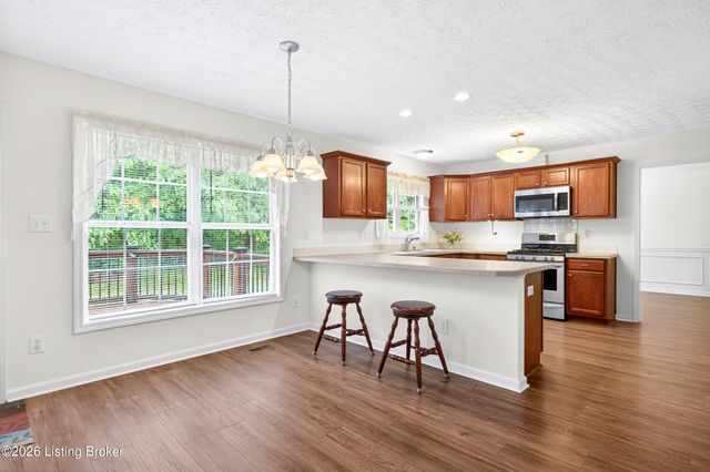 16707 Summit Vista Way, Louisville, KY 40245