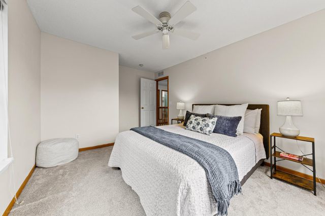 5020 Holly Lane N 4, Plymouth, MN 55446
