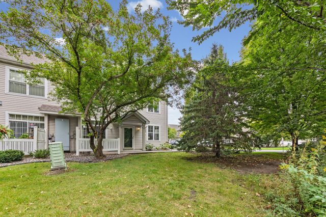 5020 Holly Lane N 4, Plymouth, MN 55446